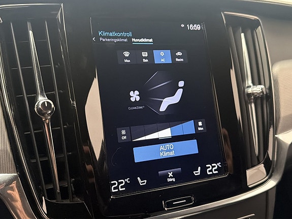 Volvo V90 27 of 30