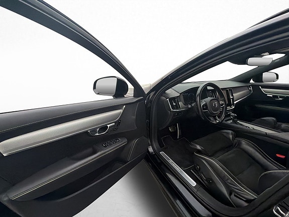 Volvo V90 11 of 30