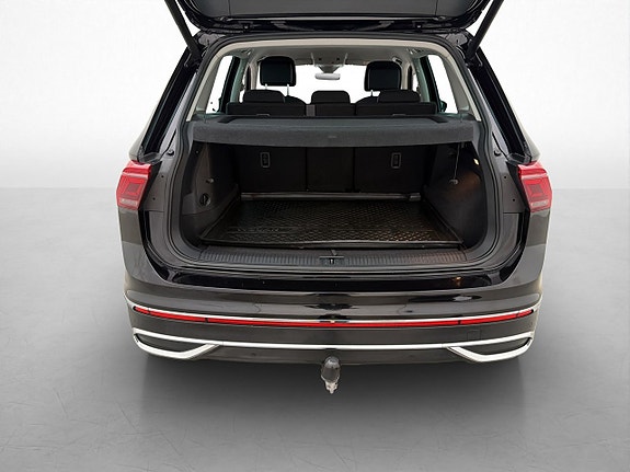 Volkswagen Tiguan 30 of 30