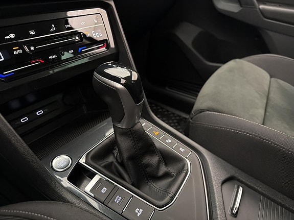 Volkswagen Tiguan 25 of 30