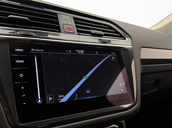 Volkswagen Tiguan 19 of 30