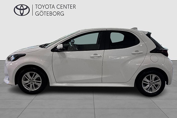Toyota Yaris 5 of 13