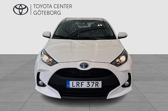 Toyota Yaris 7 of 13