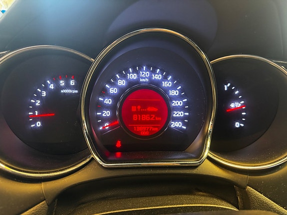 Kia Ceed 10 of 15