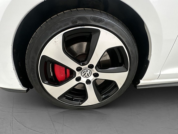 Volkswagen Golf I 28 of 30
