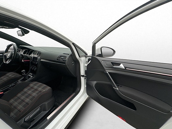 Volkswagen Golf I 24 of 30