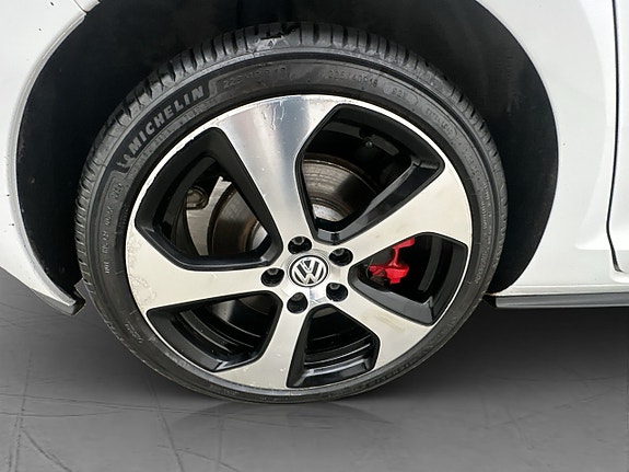 Volkswagen Golf I 30 of 30