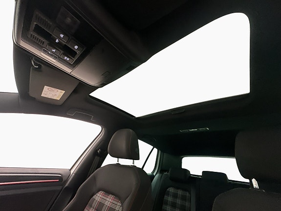 Volkswagen Golf I 12 of 30