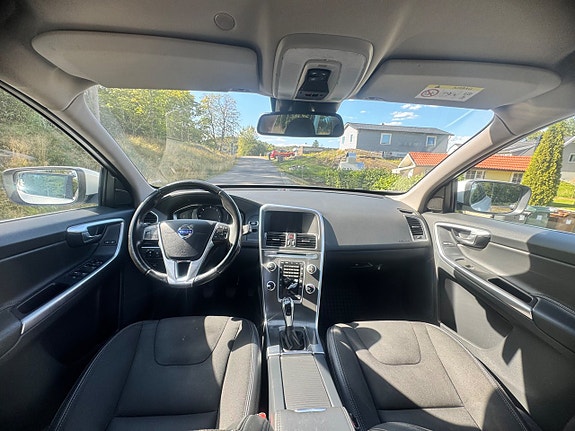 Volvo XC60 8 of 10