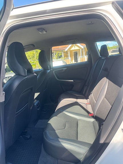 Volvo XC60 9 of 10