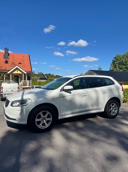 Volvo XC60 5 of 10
