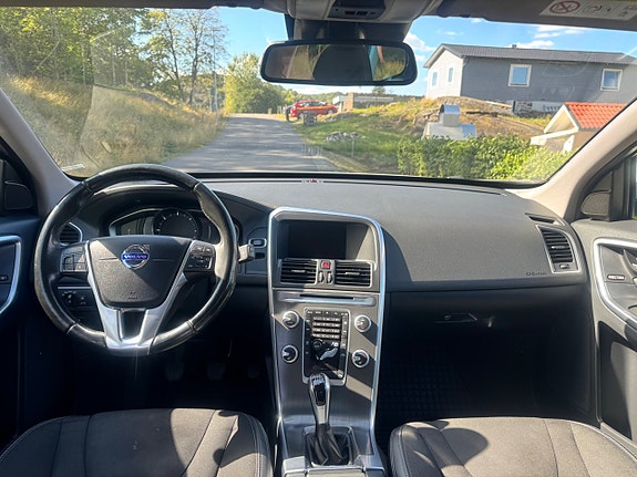 Volvo XC60 7 of 10