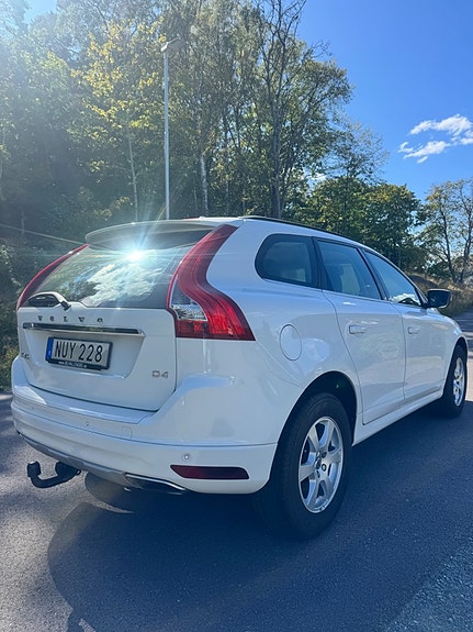 Volvo XC60 6 of 10
