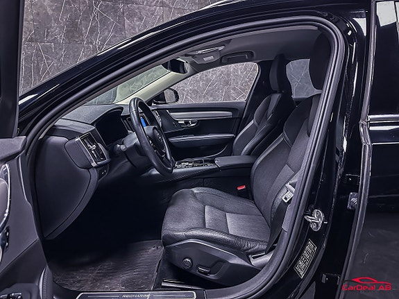 Volvo V90 10 of 27
