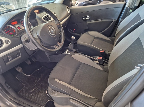 Renault Clio 5 of 16