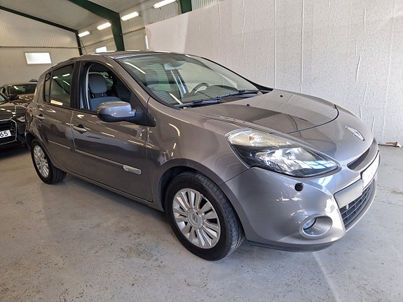 Renault Clio 2 of 16