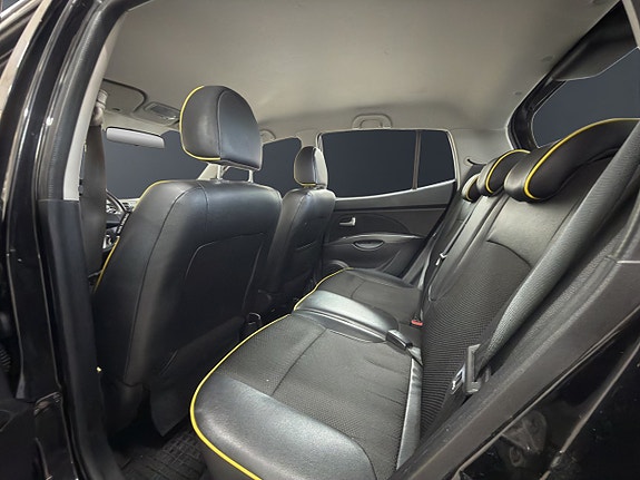 Kia Picanto 9 of 14