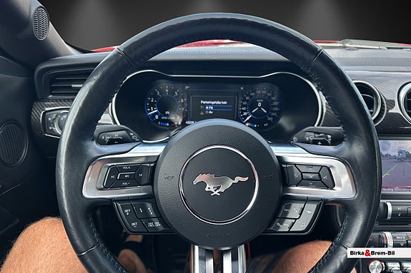 Ford Mustang 14 of 18