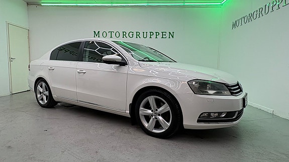 Volkswagen Passat 5 of 27