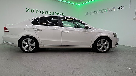 Volkswagen Passat 6 of 27