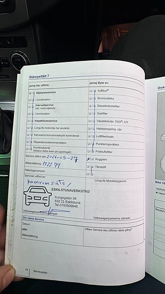 Volkswagen Passat 26 of 27