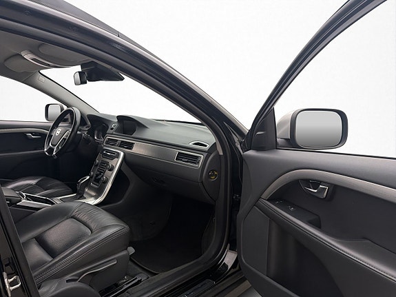 Volvo XC70 23 of 30