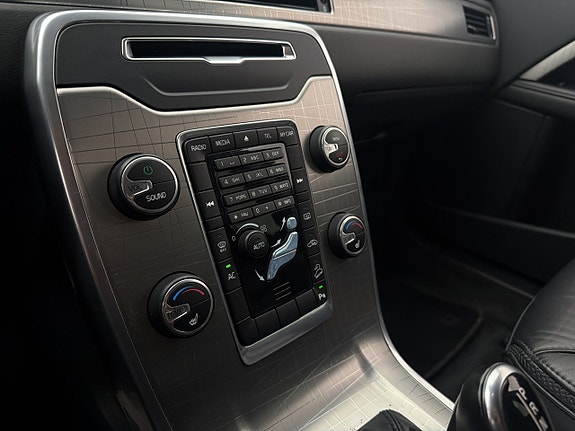 Volvo XC70 21 of 30