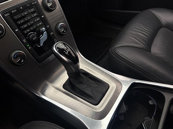 Volvo XC70 22 of 30