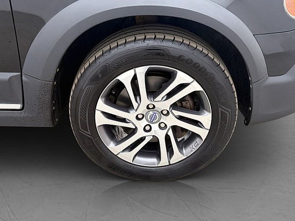 Volvo XC70 28 of 30
