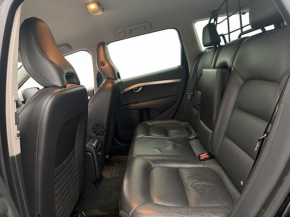 Volvo XC70 25 of 30