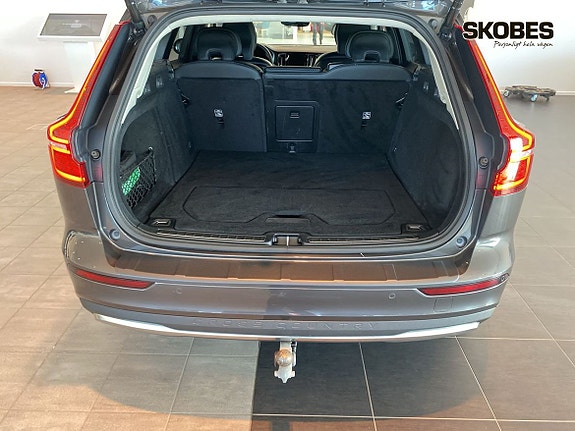 Volvo V60 Cross Country 17 of 23