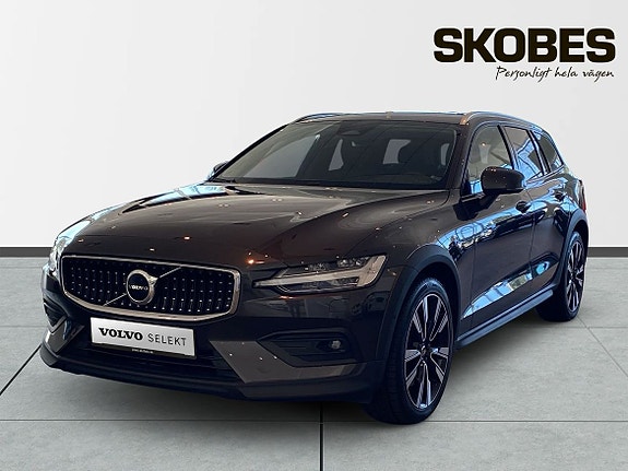 Volvo V60 Cross Country 3 of 23
