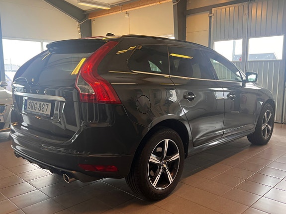 Volvo XC60 3 of 16