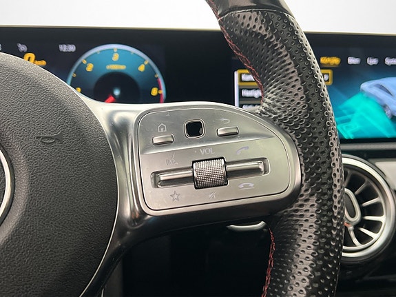 Mercedes-Benz CLA200 d 17 of 30