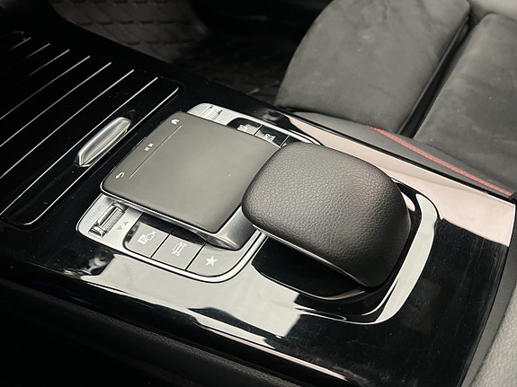 Mercedes-Benz CLA200 d 25 of 30