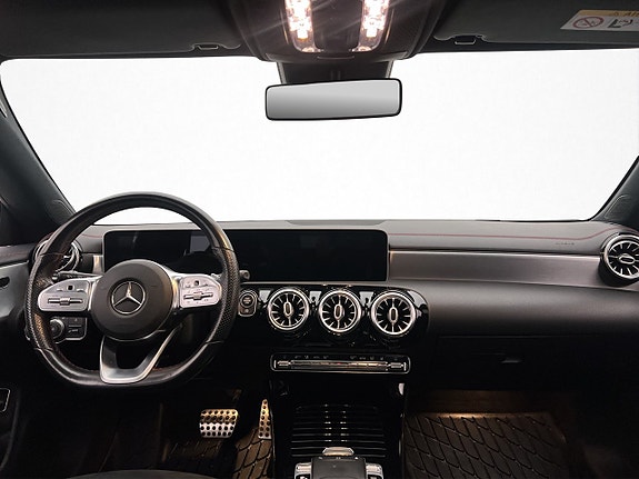 Mercedes-Benz CLA200 d 13 of 30