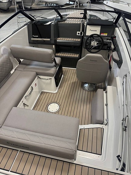 Yamarin 63 DC+F150XC  Premium Edition 8 of 11