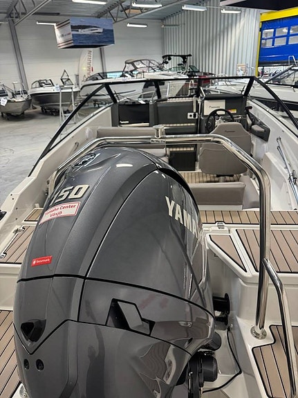 Yamarin 63 DC+F150XC  Premium Edition 10 of 11