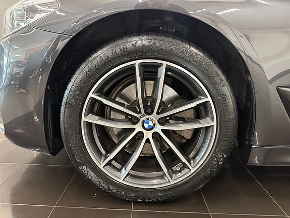 BMW 520d 25 of 30