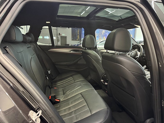 BMW 520d 13 of 30