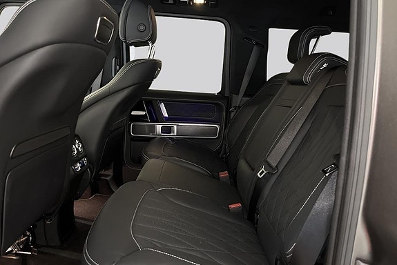 Mercedes-Benz G63 9 of 14
