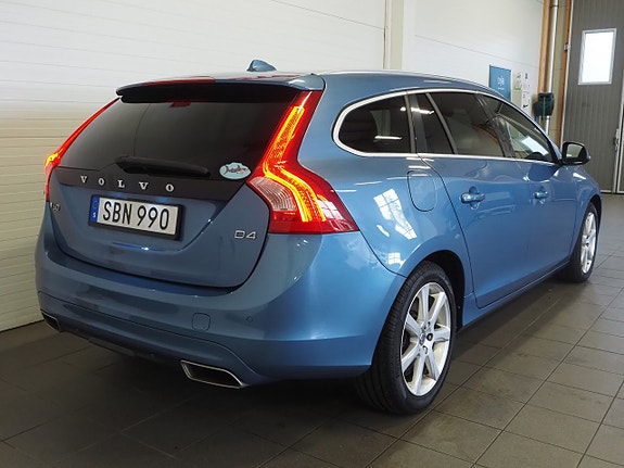 Volvo V60 6 of 25