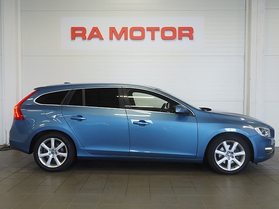 Volvo V60 4 of 25