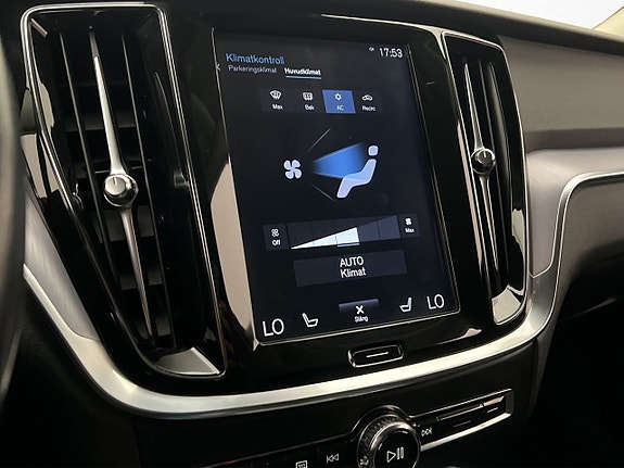 Volvo V60 24 of 30