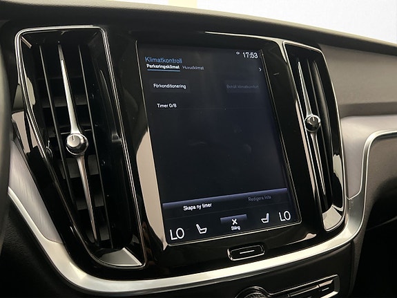 Volvo V60 23 of 30
