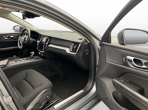 Volvo V60 27 of 30