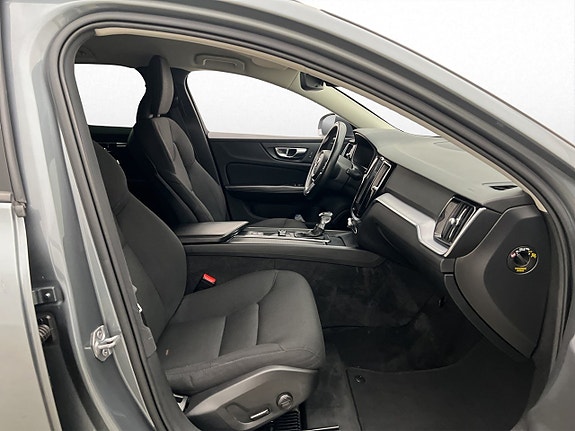 Volvo V60 26 of 30