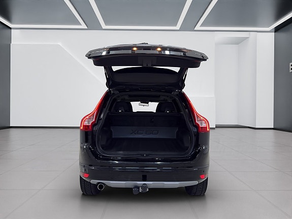 Volvo XC60 17 of 18