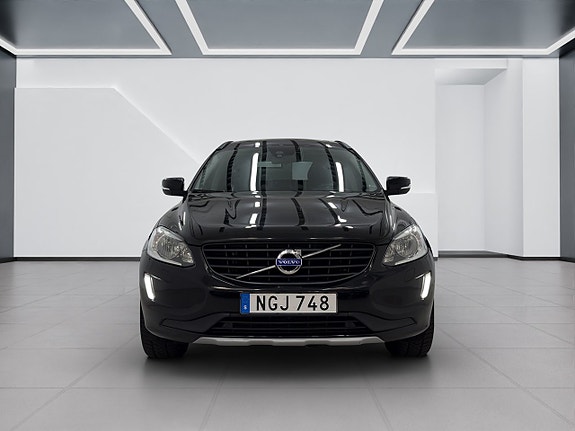 Volvo XC60 3 of 18