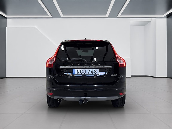 Volvo XC60 7 of 18